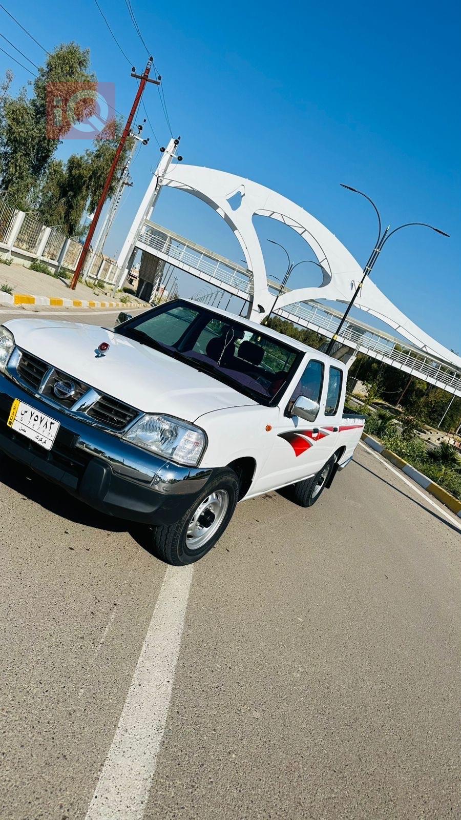 نيسان بيك اب